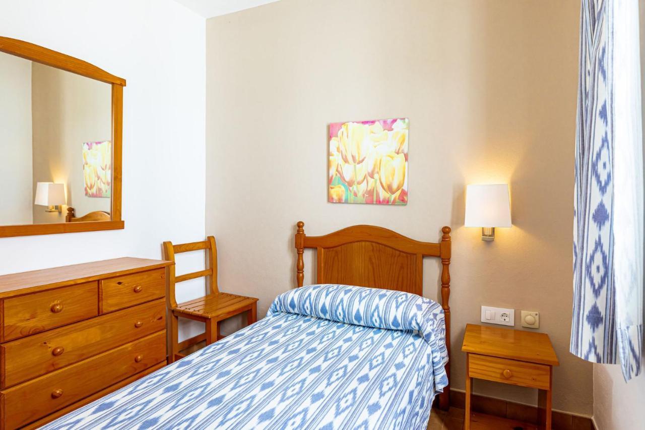 Apartamentos Arenal Playa Пунта-Гросса Екстер'єр фото